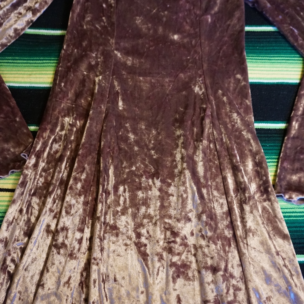 Hollister • Off Shoulder • Lavender • Velvet • Retro • Dress - Picture 3 of 4